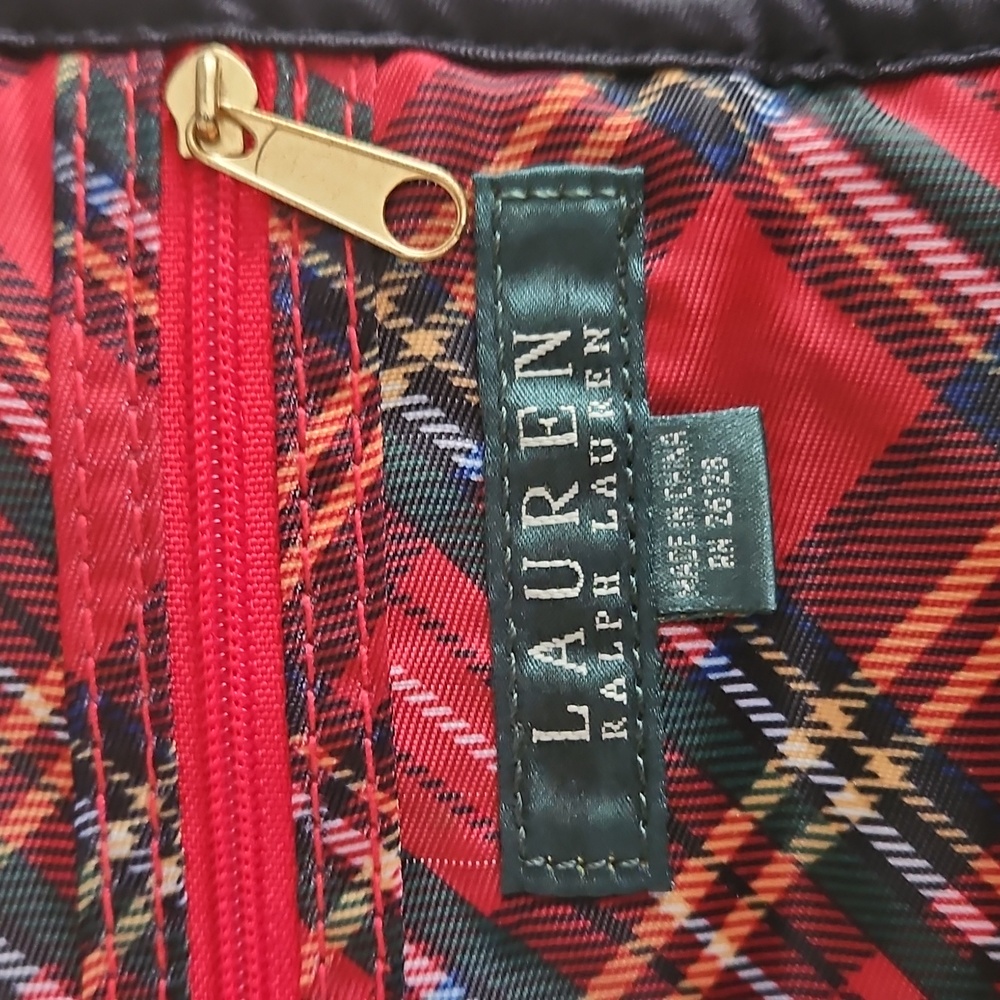 Ralph Lauren Velvet Jewelry Clutch. - Picture 6 of 10